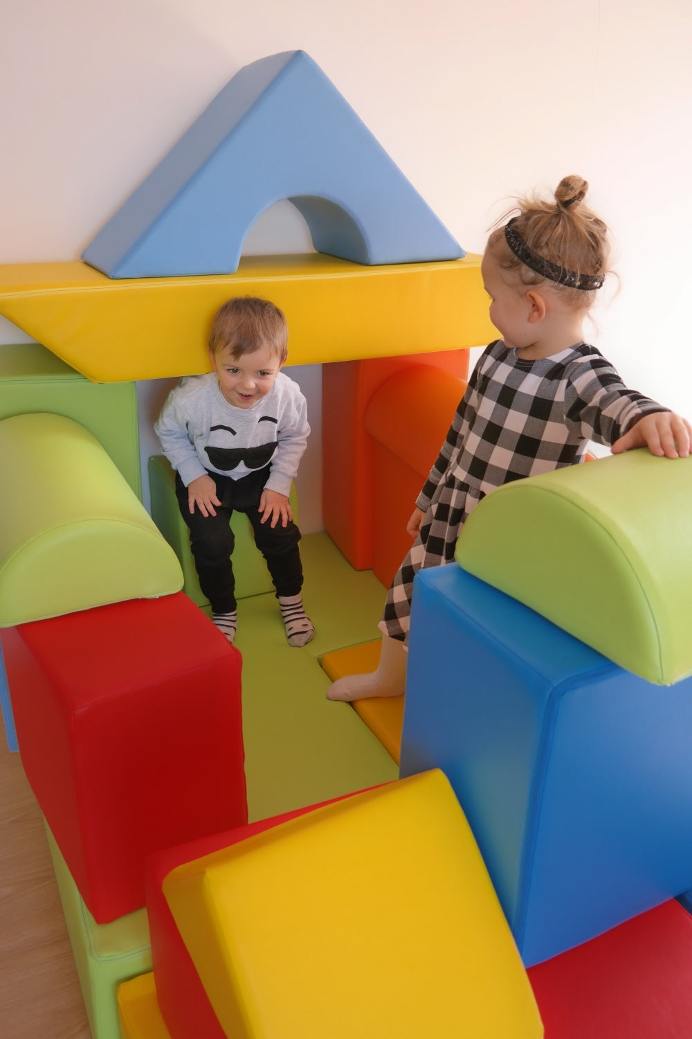 17 Großbausteine Schaumstoffbausteine Softbausteine Bauklötze Schloss+Quader-Set